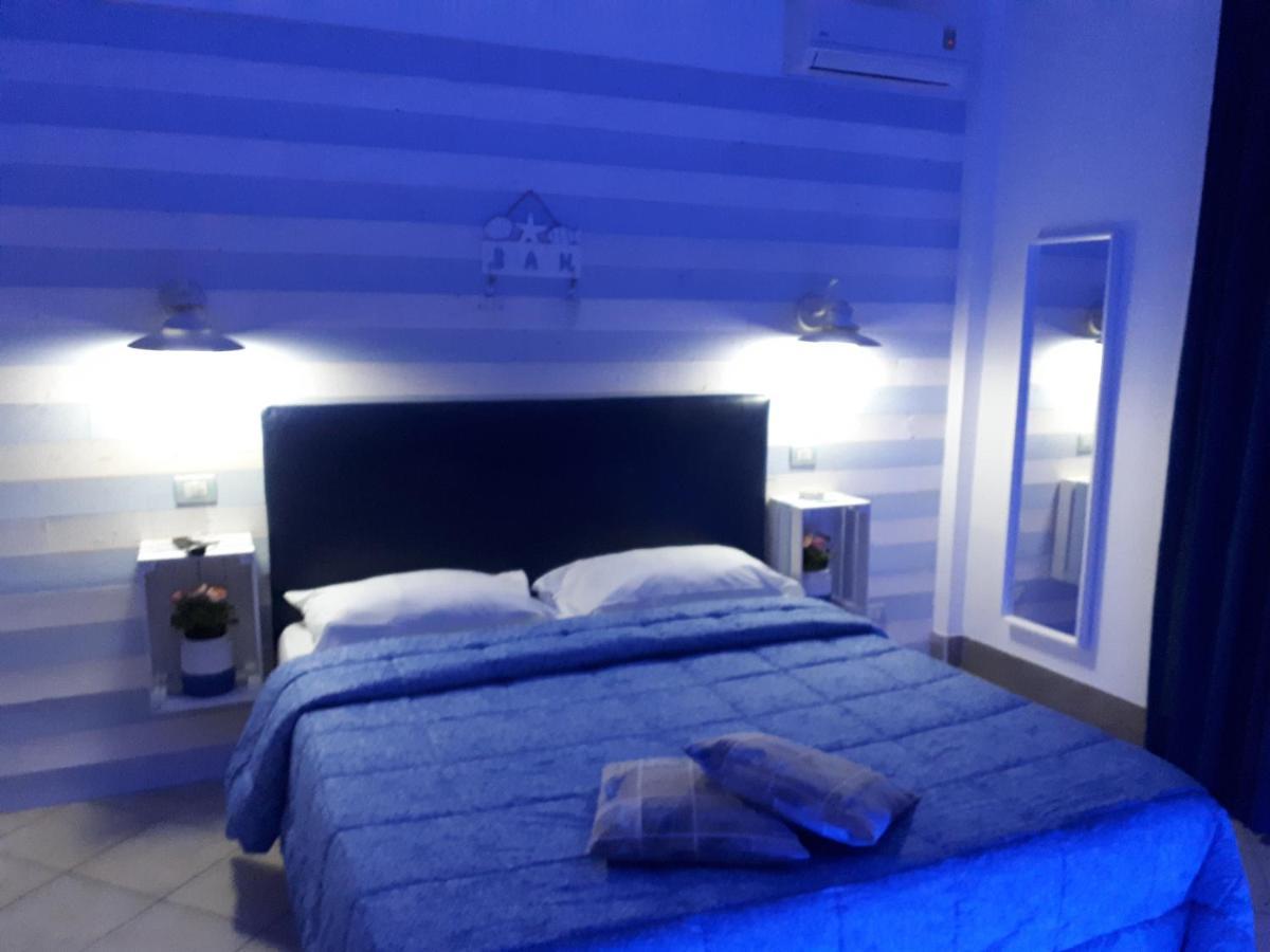 Thaire Hotel