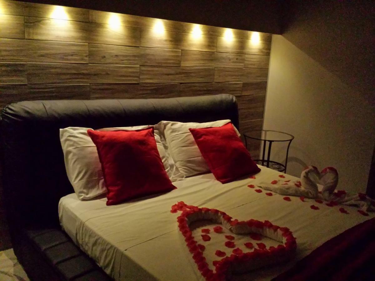 Thaire 2* Castel Volturno