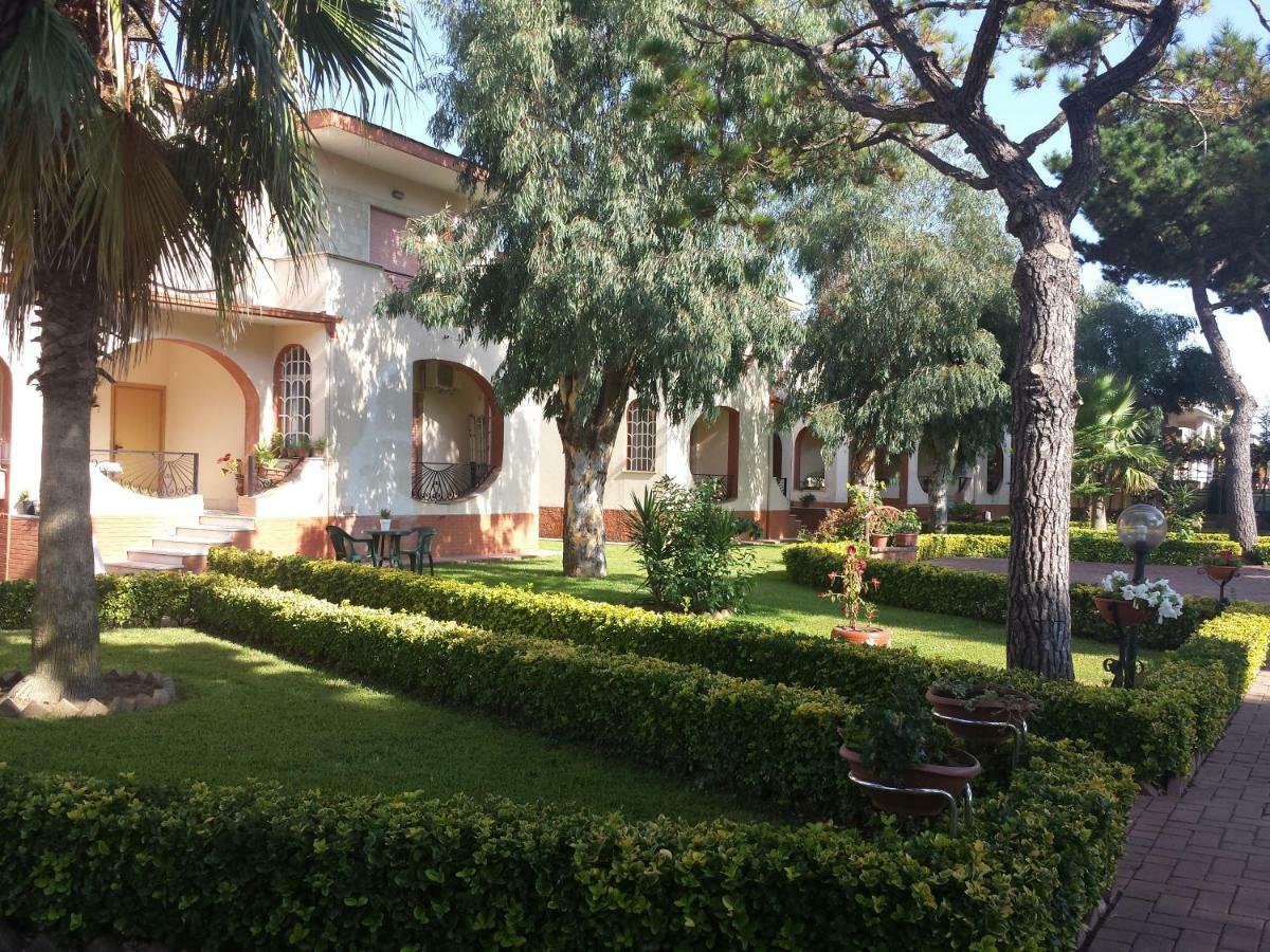 Thaire Hotel